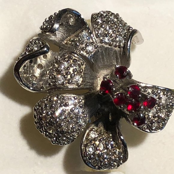 OVERSIZED TIGER LILY FLOWER RHODIUM PLATED RING - Picture 4 of 16